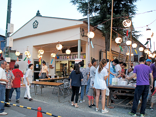 夏祭りの様子